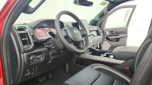 New 2026 Molten Red Pearl-Coat Exterior Paint RAM Laramie image 16