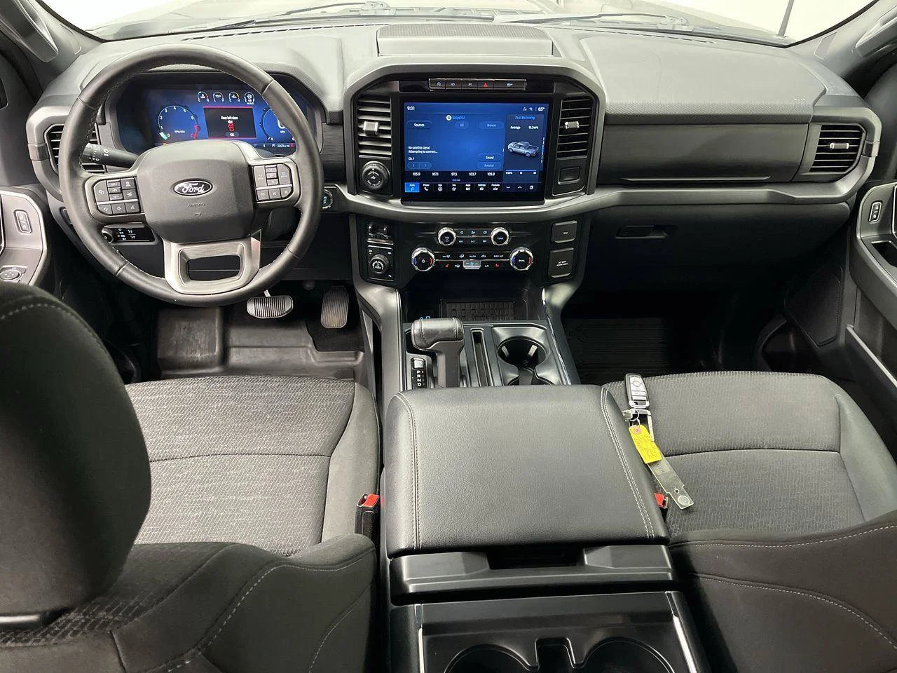 Used 2024 Black Ford XLT image 4