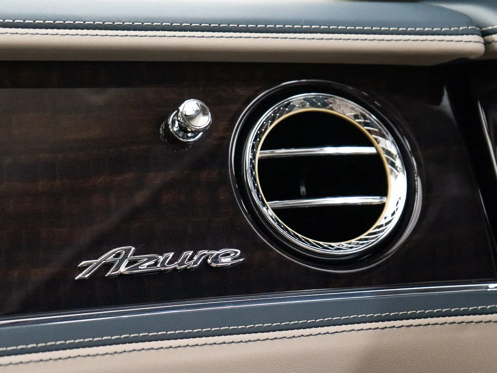 Certified Used 2026 Thunder Bentley Azure image 40