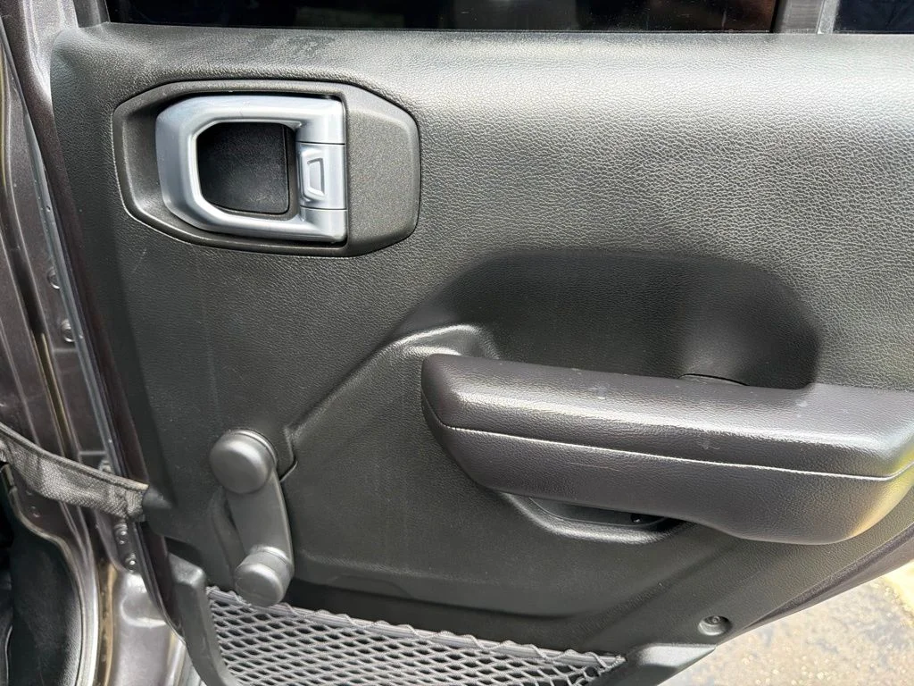 Used 2020 Gray Jeep Unlimited Sport image 19
