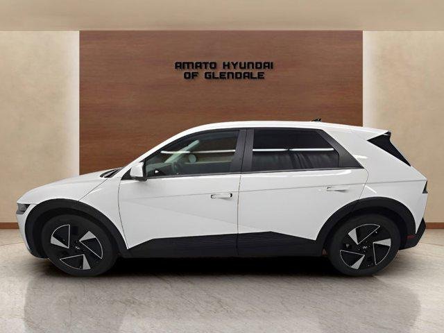 New 2026 White Hyundai SEL image 3