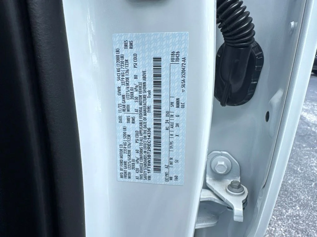 Used 2024 White Metallic Ford Lariat image 14