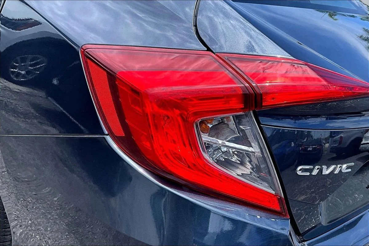 Used 2016 Blue Honda LX image 23