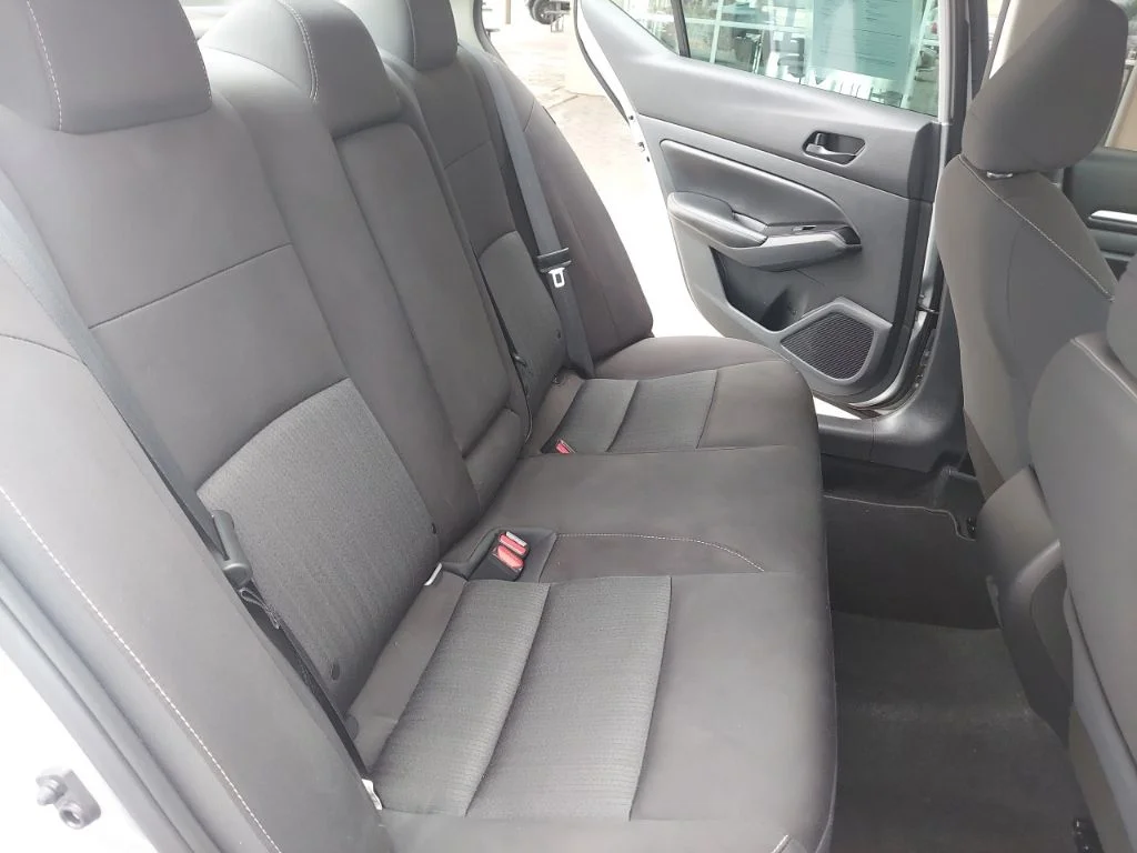 Used 2023 Silver Nissan 2.5 SV image 33