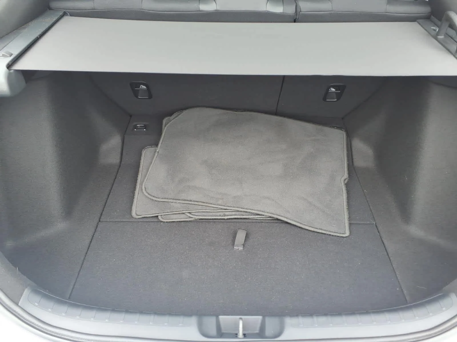 2026 Honda Civic Hatchback Sport - Photo 20