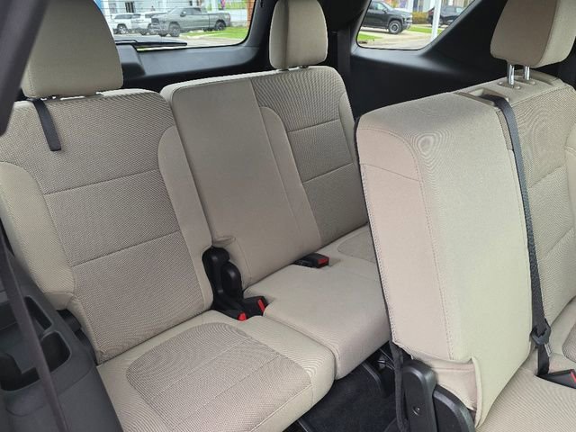 2023 Chevrolet Traverse LS - Photo 27