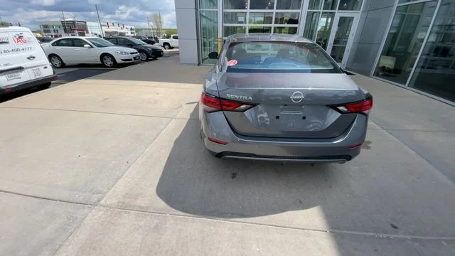 Used 2025 Gray Nissan SV image 9