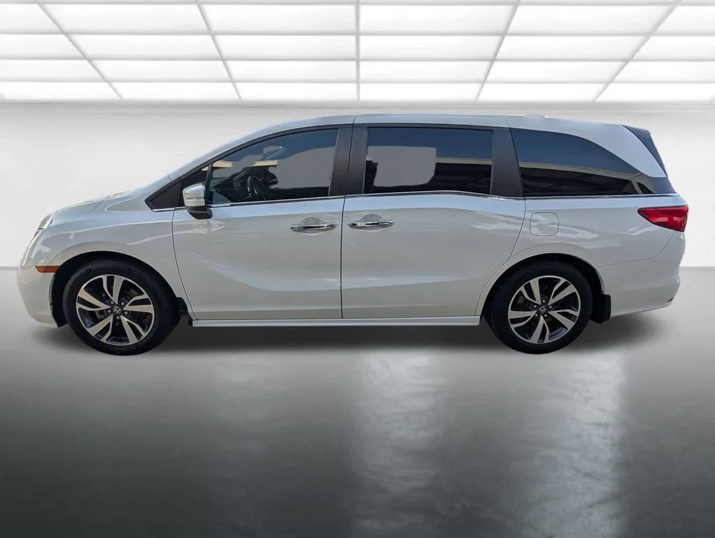 Used 2021  Honda Touring image 30