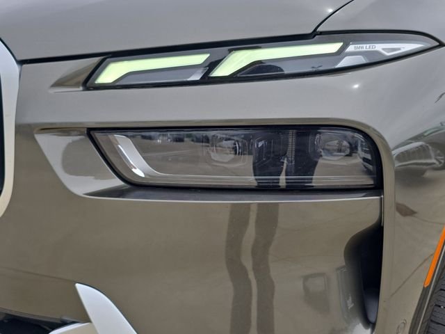 Used 2025 Green BMW xDrive40i image 36