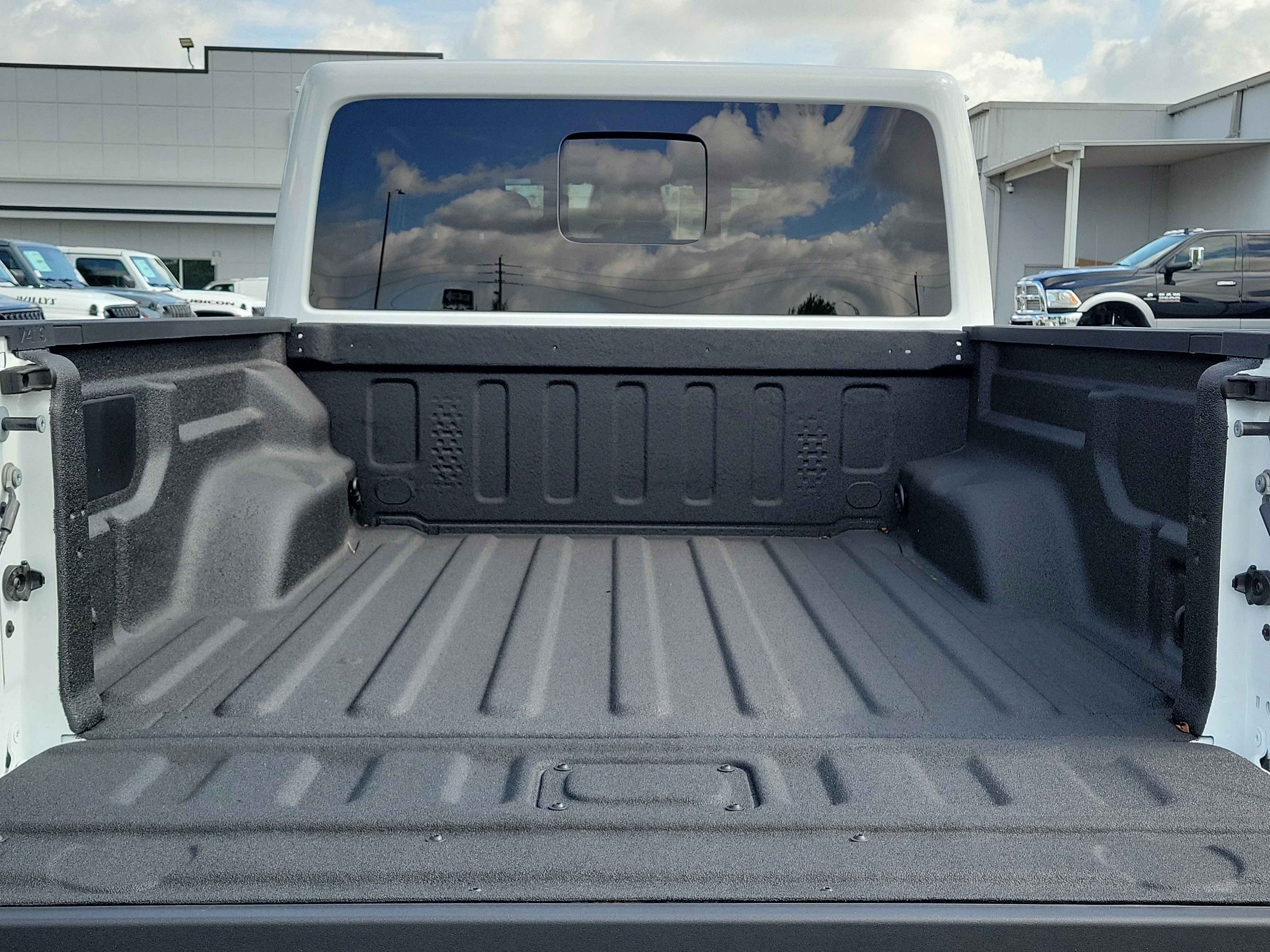 New 2026 Bright White Clearcoat Jeep Sahara image 8