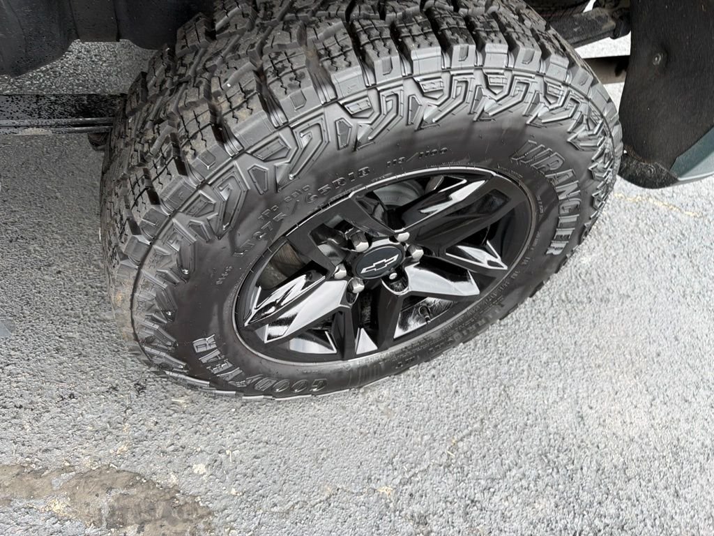 Used 2025 Gray Chevrolet Custom Trail Boss image 11