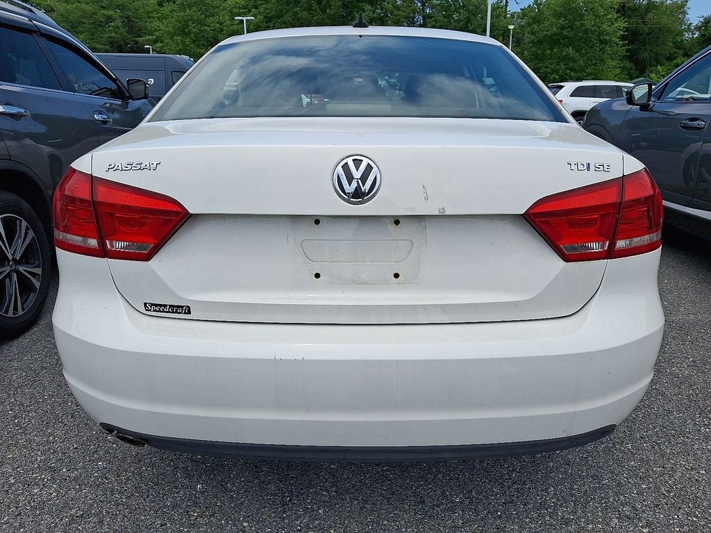 Used 2013 White Volkswagen TDI SE image 5