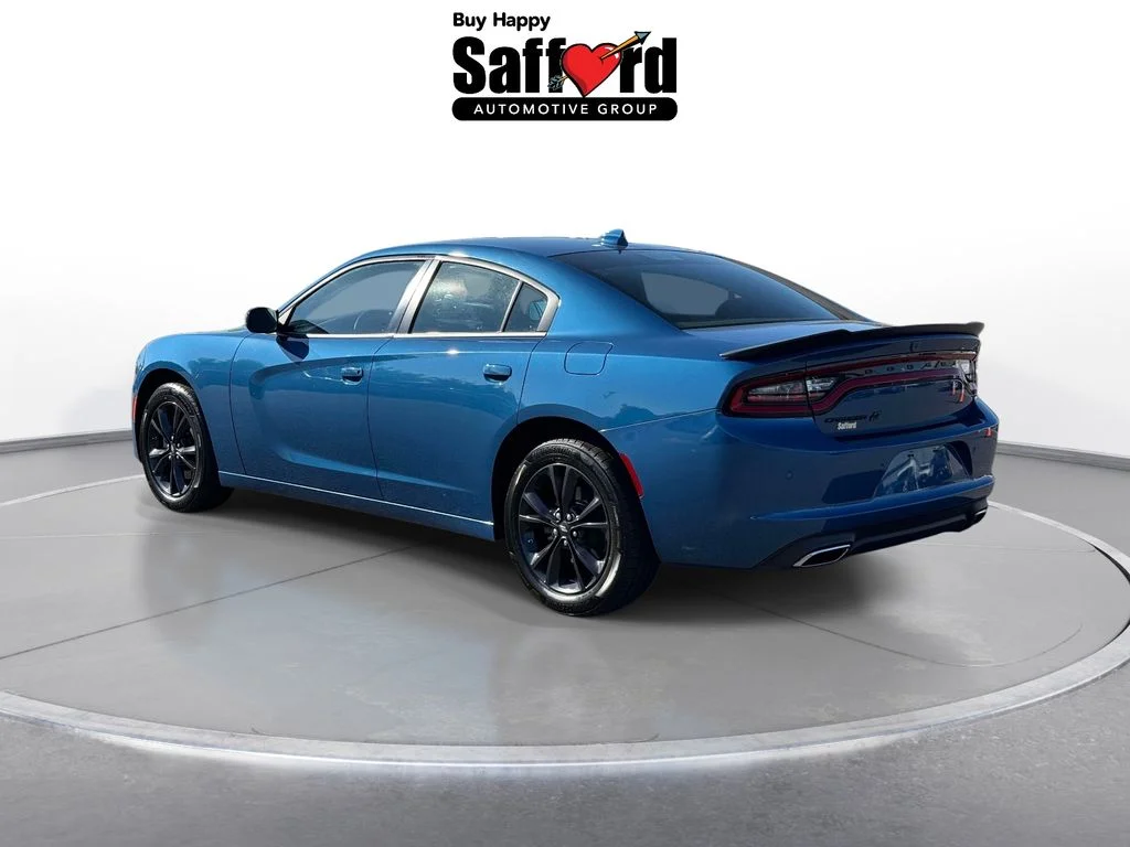 Used 2022  Dodge SXT image 6