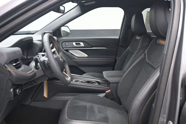 New 2026 Carbonized Gray Metallic Ford Tremor® image 6