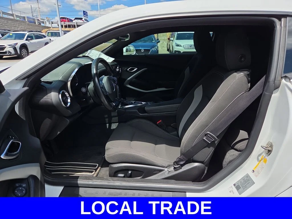 Used 2018 White Chevrolet 1LT image 14