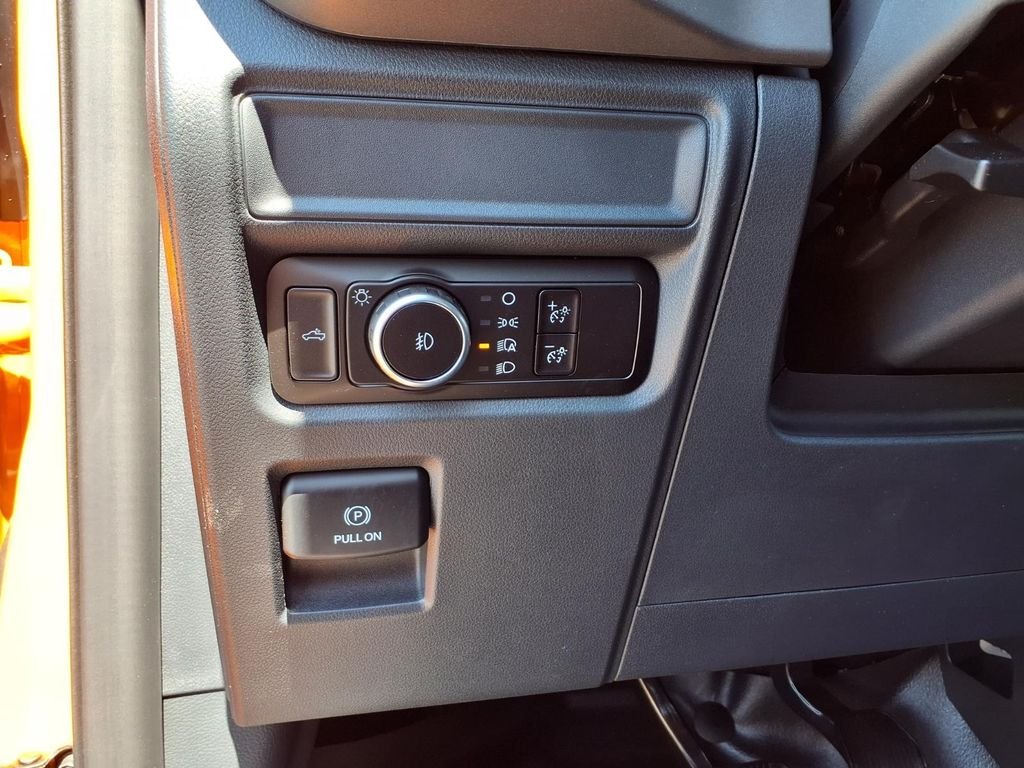 New 2026 Agate Black Metallic Ford XL image 13