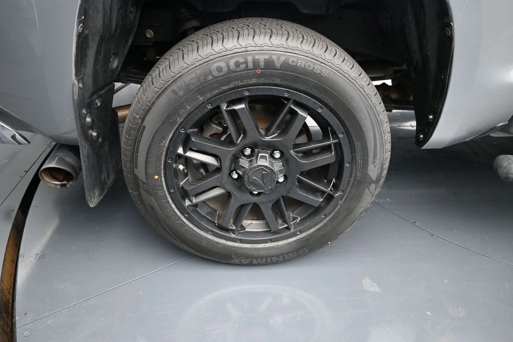 Used 2021 Silver Toyota SR5 image 10