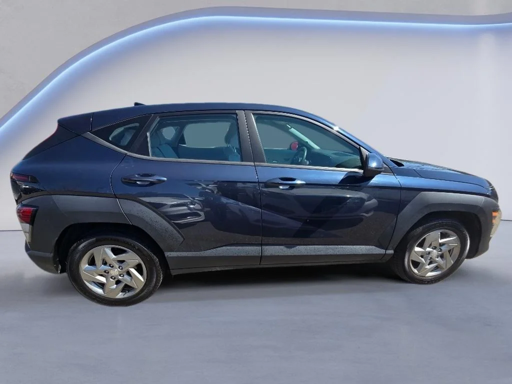 Used 2024 Denim Blue Pearl Hyundai SE image 6