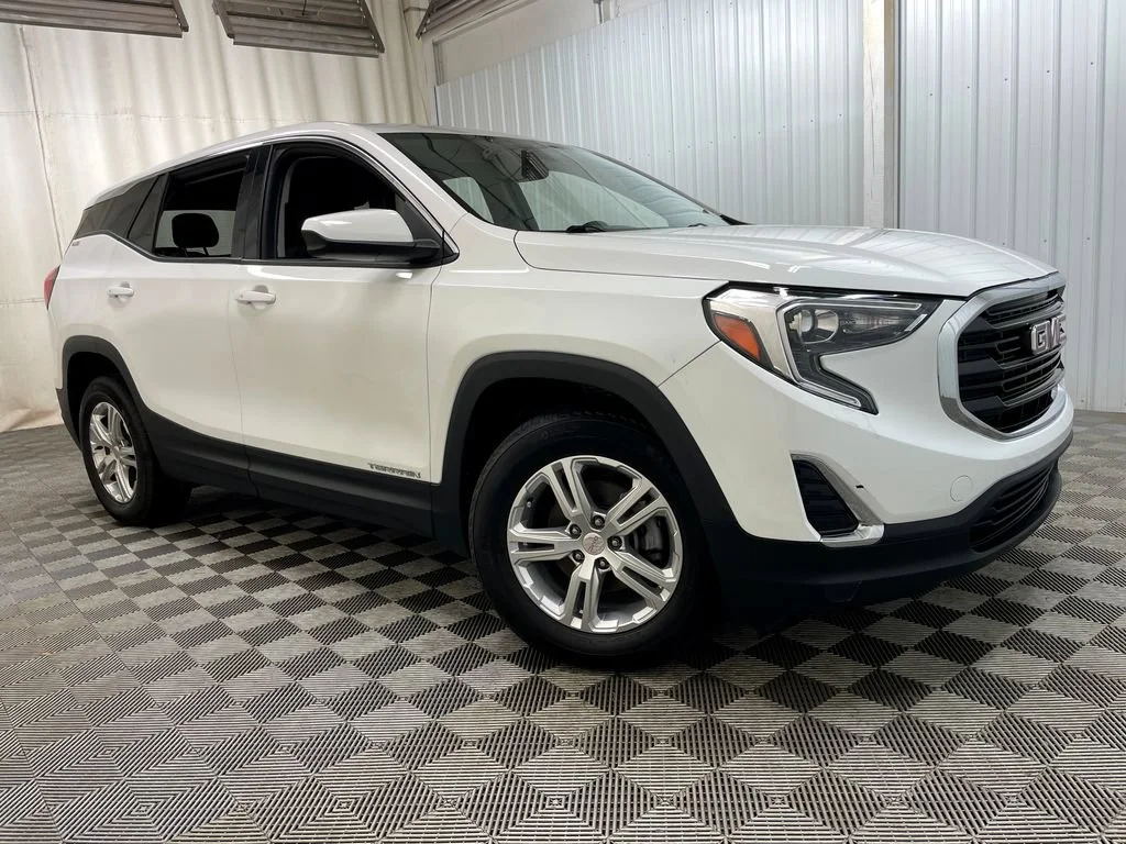 Certified Used 2019 SUMMIT WHITE GMC SLE image 43