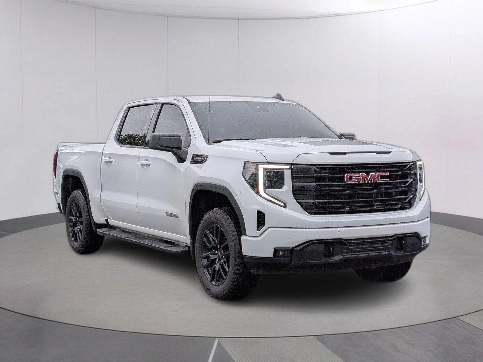 Used 2026 Summit White GMC Elevation image 9