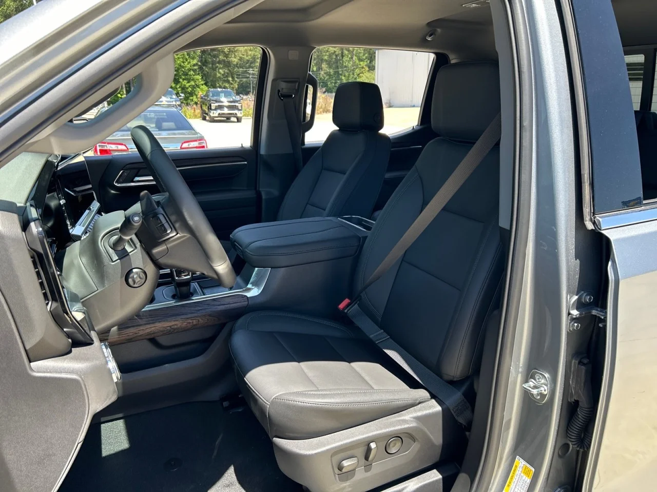 New 2026 Sterling Metallic GMC SLT image 17