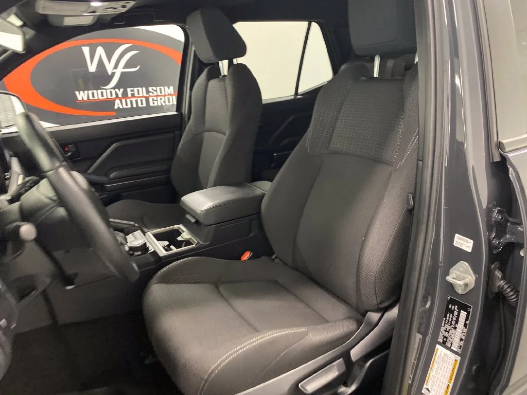 Used 2026  Toyota SR5 image 16