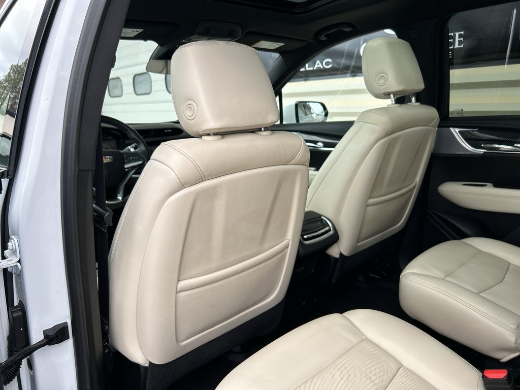 Used 2023 Crystal White Tricoat Cadillac AWD Sport image 13