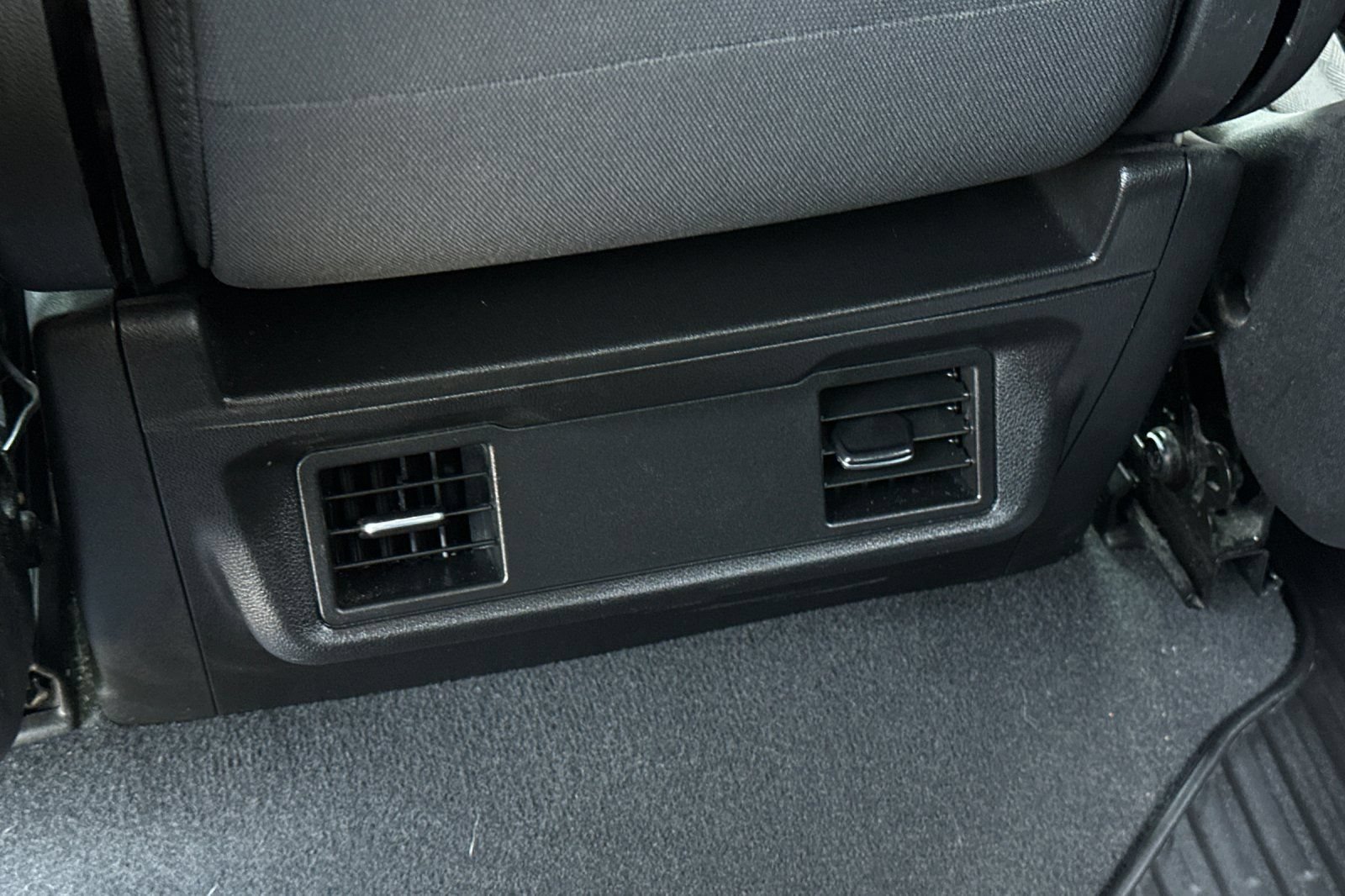 Used 2022 Summit White Chevrolet Custom image 15