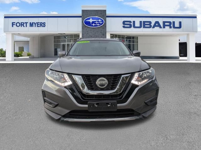 Used 2018 Gray Nissan SV image 3