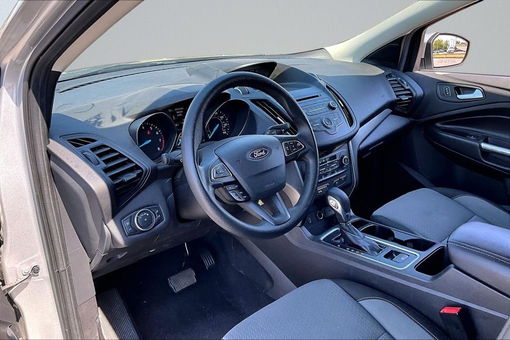 Used 2018 Silver Ford SE image 11