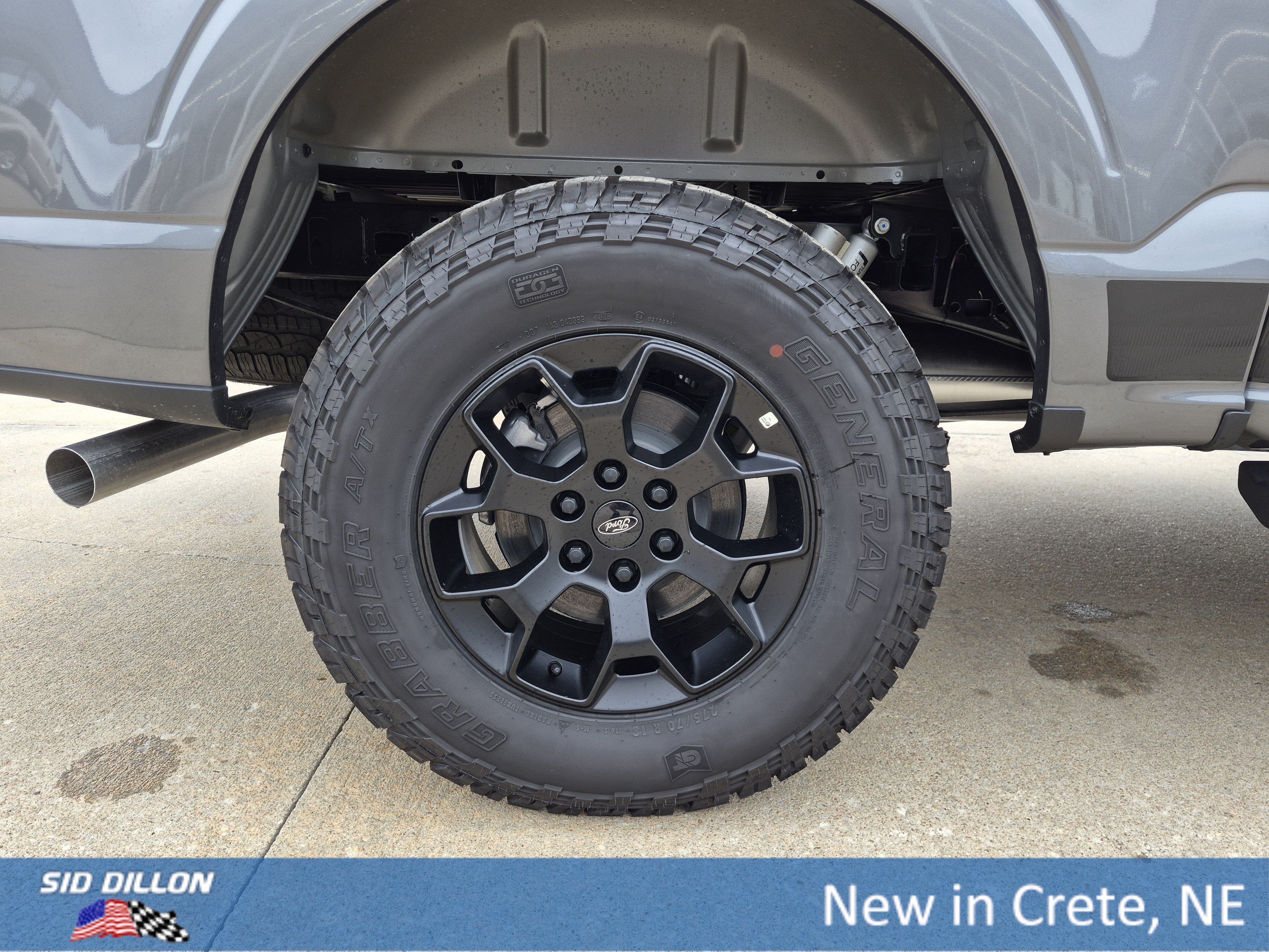 New 2026 Carbonized Gray Metallic Ford XLT image 11