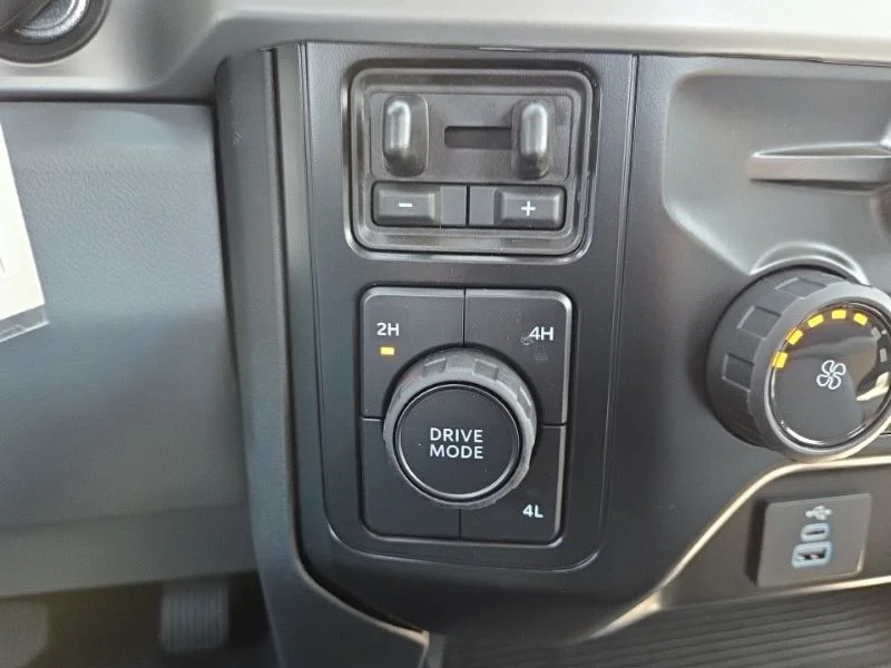 New 2026 Oxford White Ford F-600® XL image 26