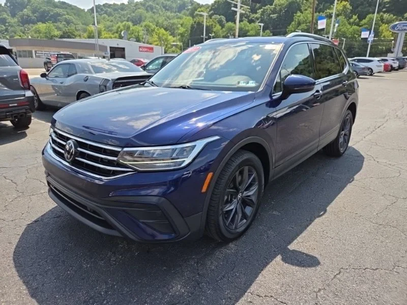 Used 2022 Blue Volkswagen 2.0T SE image 3