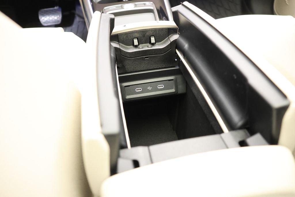 New 2026 Polar White Mercedes-Benz GLA 250 image 30