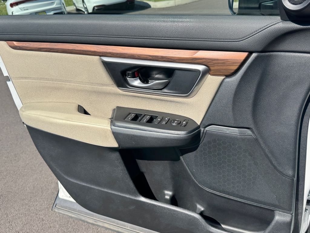 Used 2021 White Honda EX image 18
