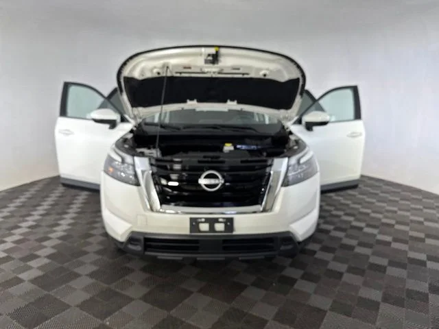 Used 2024 White Nissan SV image 11