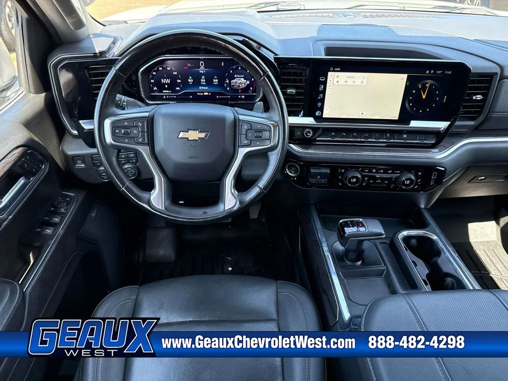 Used 2023 White Chevrolet LTZ image 30