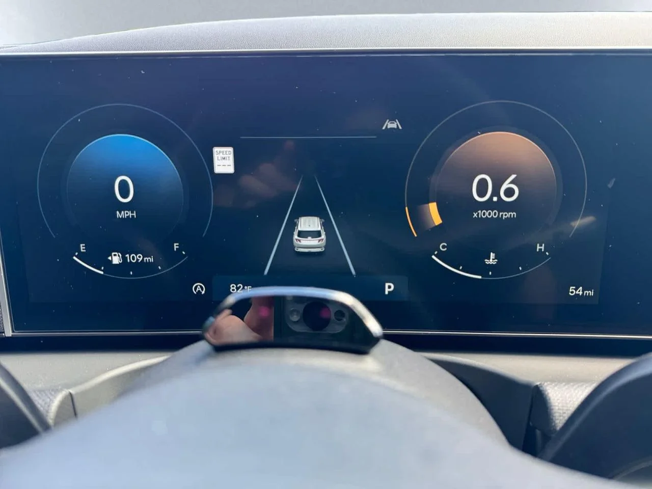 New 2026 Silver Hyundai SEL Premium AWD image 5