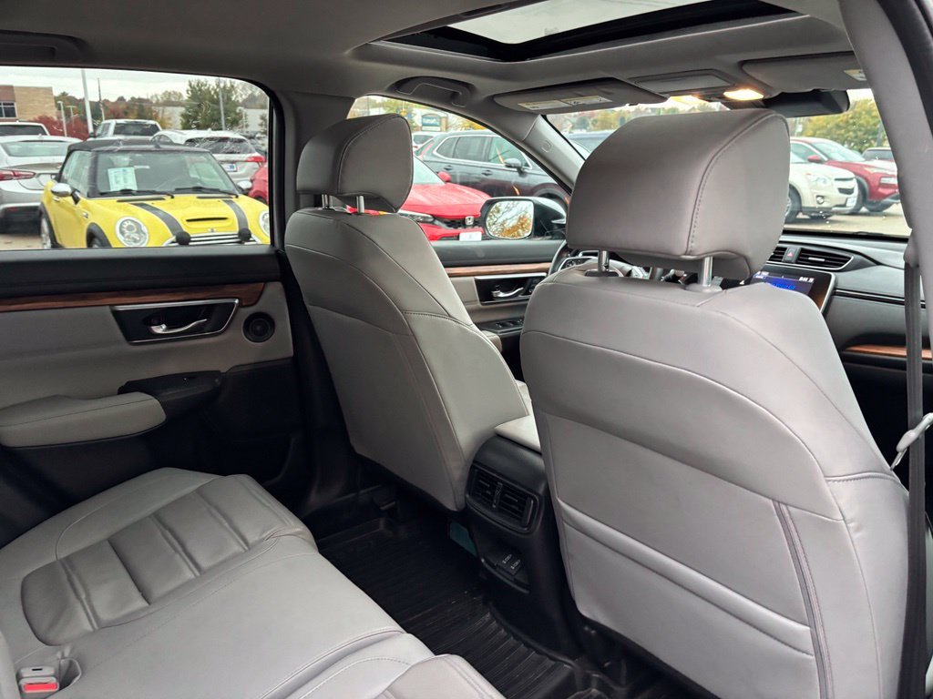 Used 2018 Silver Honda EX-L image 21