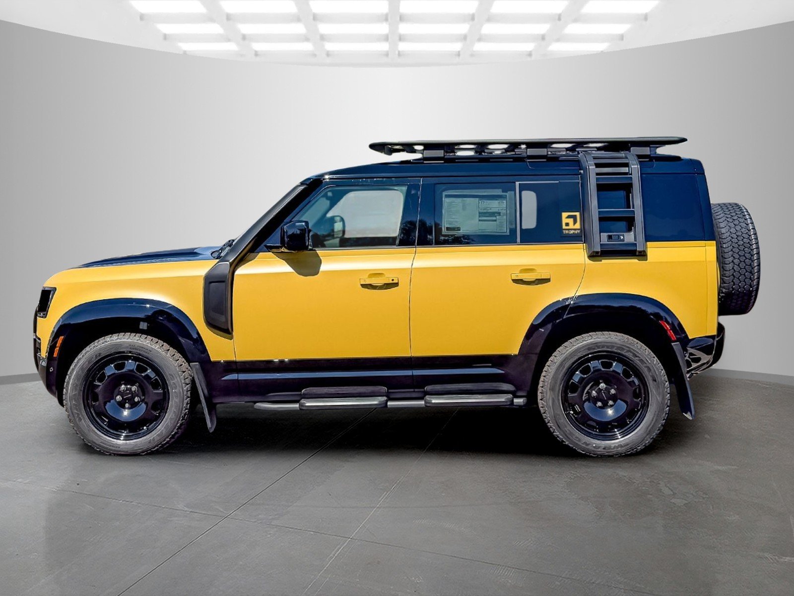 New 2026 Deep Sandglow Yellow Land Rover  image 2