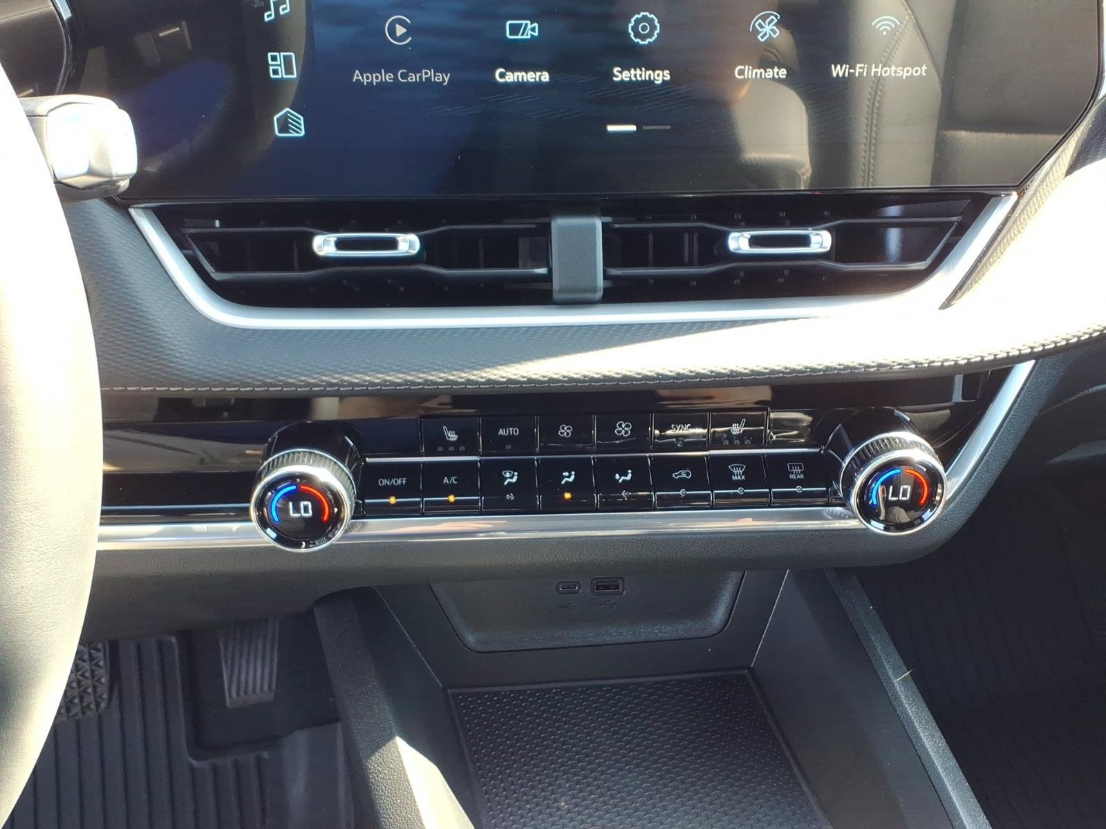 New 2027 Summit White Chevrolet LT image 8