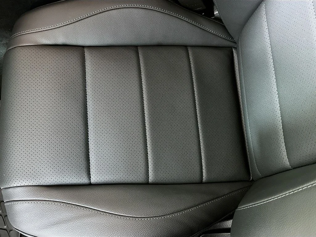 Used 2025 Black Mercedes-Benz GLS 450 image 18
