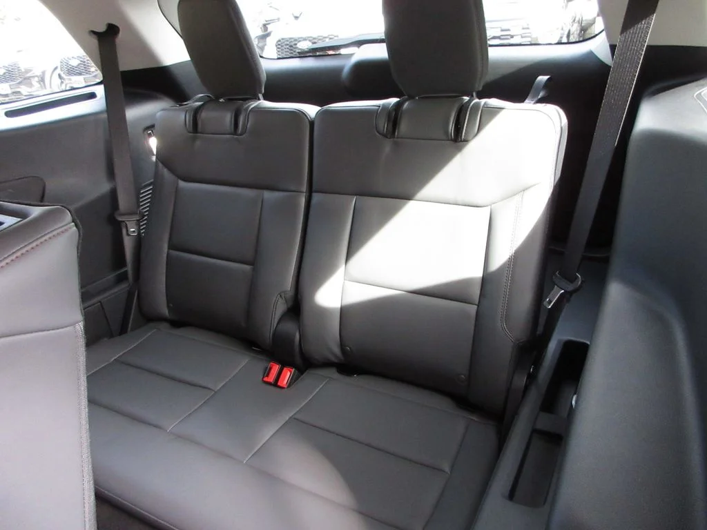 New 2026 Carbonized Gray Metallic Ford Active image 26