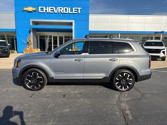 Used 2024 Silver Kia SX image 3