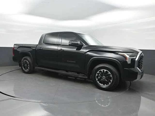 Used 2022 Black Toyota SR5 image 35