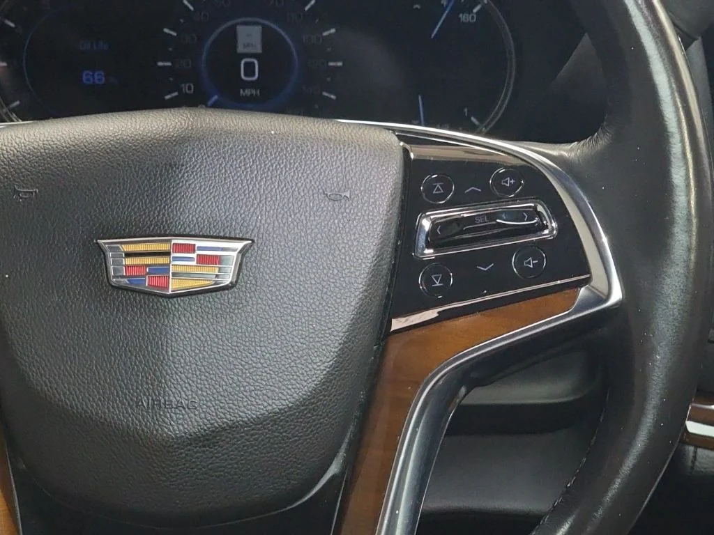 Used 2020 Black Raven Cadillac Luxury image 17