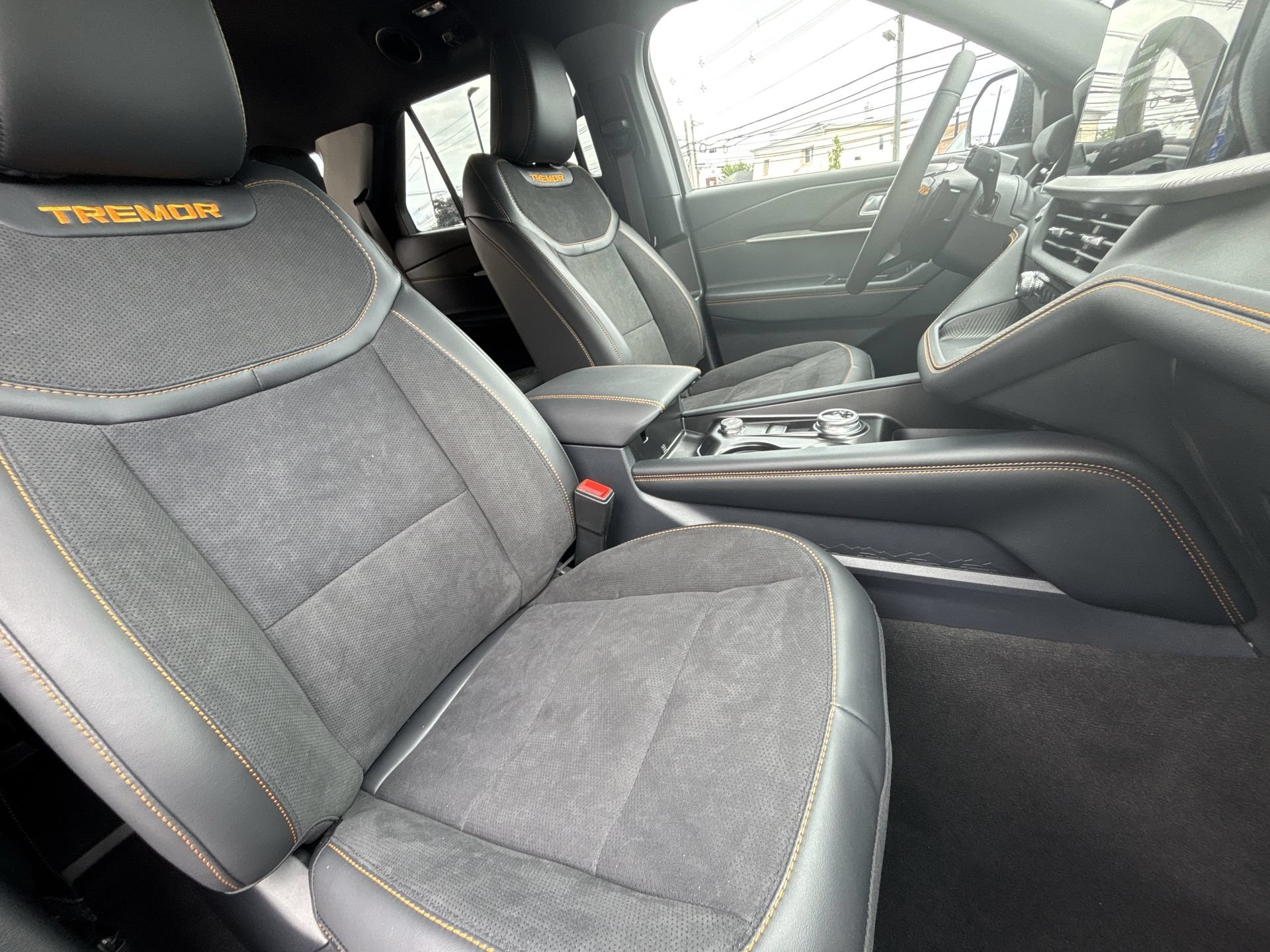New 2026 Agate Black Metallic Ford Tremor® image 26