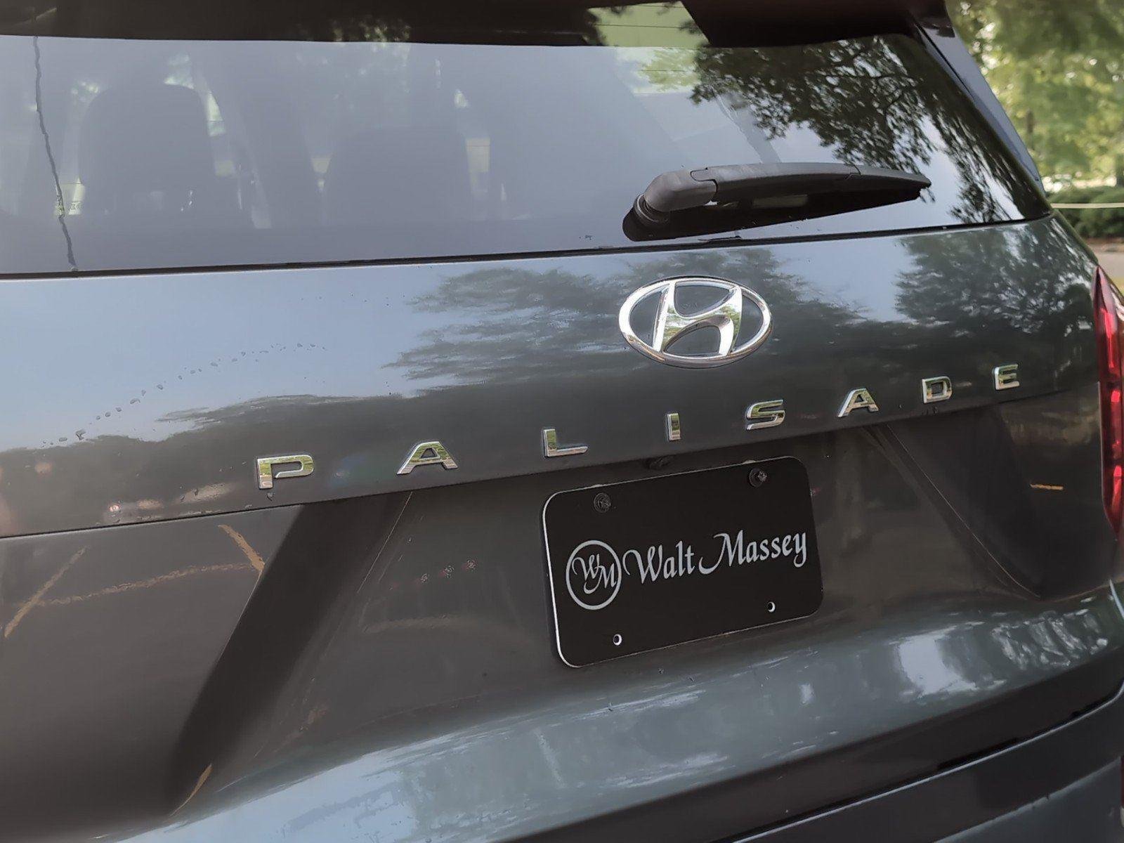 Used 2022 Rainforest Hyundai SEL image 5