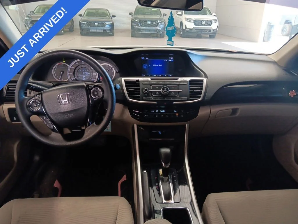 Used 2017 White Orchid Pearl Honda LX image 5