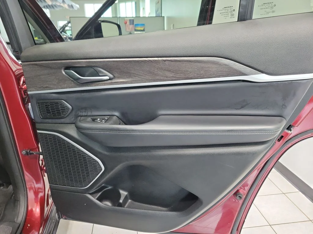 Used 2021 Red Jeep Limited image 15